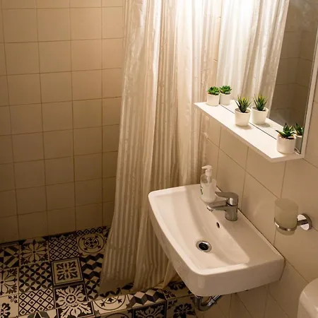 Ultracentral With View - Old Town *